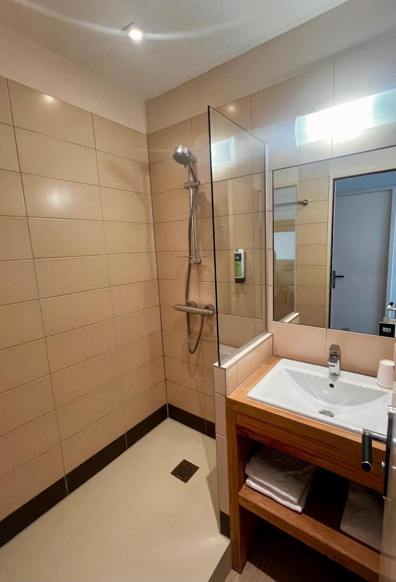 Logis Hotel Restaurant Du Labrador Saint-Benoît-sur-Loire Εξωτερικό φωτογραφία