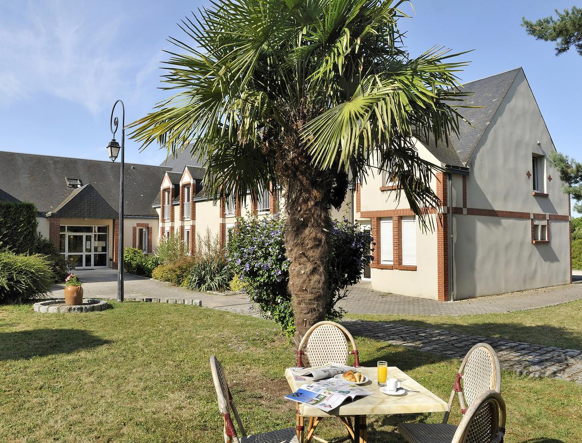 Logis Hotel Restaurant Du Labrador Saint-Benoît-sur-Loire Εξωτερικό φωτογραφία