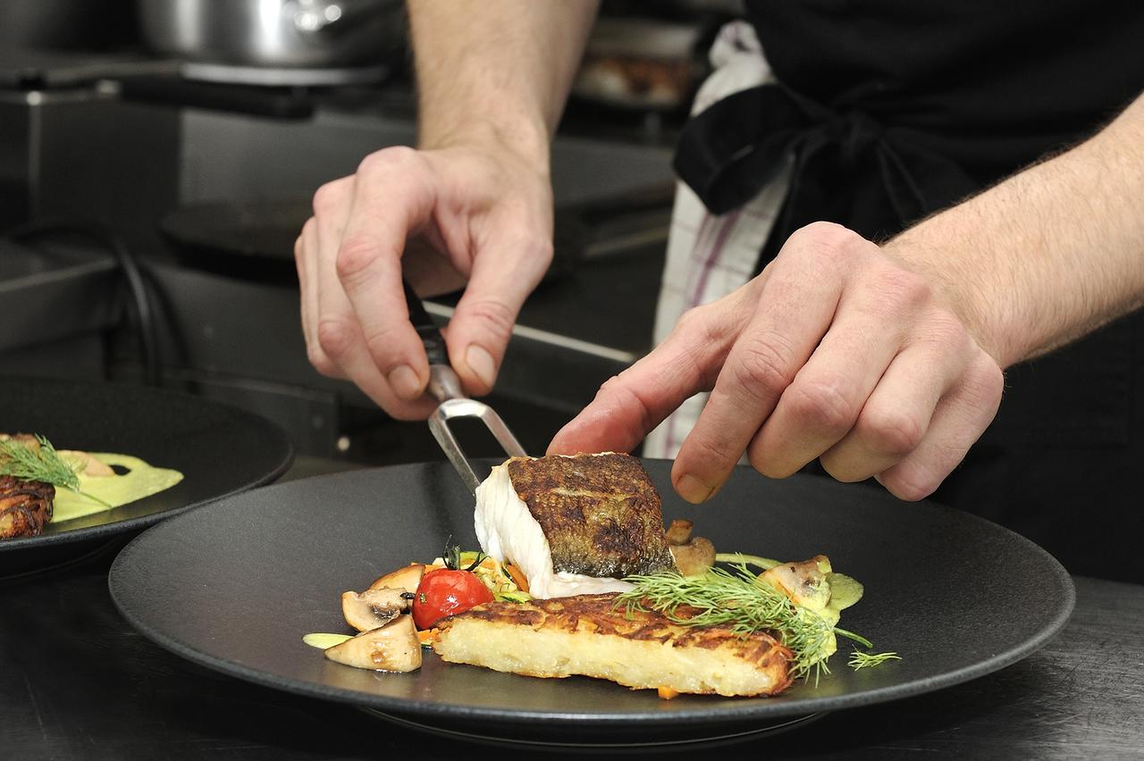 Logis Hotel Restaurant Du Labrador Saint-Benoît-sur-Loire Εξωτερικό φωτογραφία