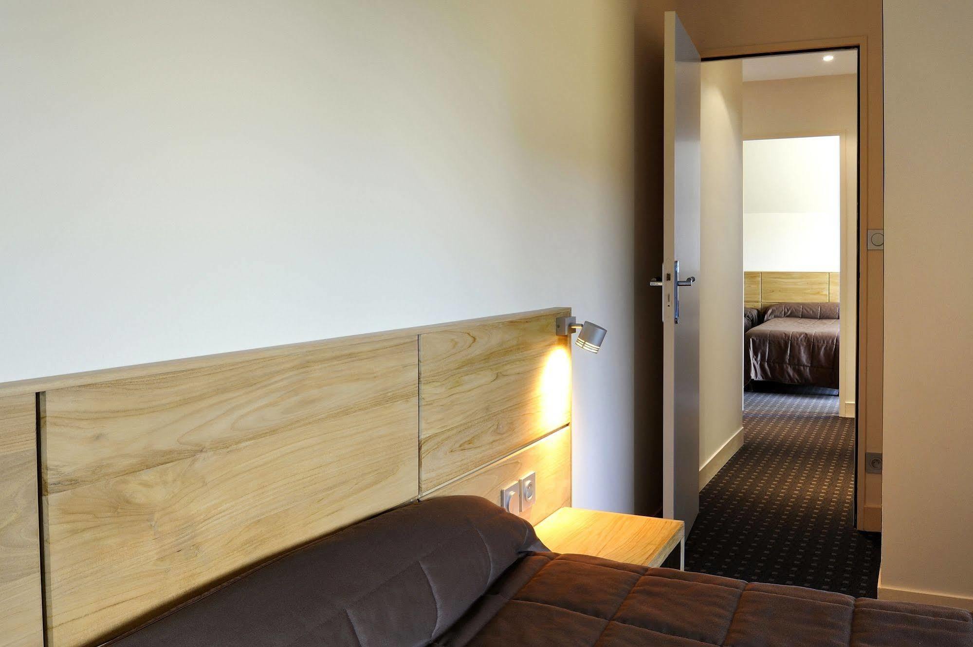 Logis Hotel Restaurant Du Labrador Saint-Benoît-sur-Loire Εξωτερικό φωτογραφία